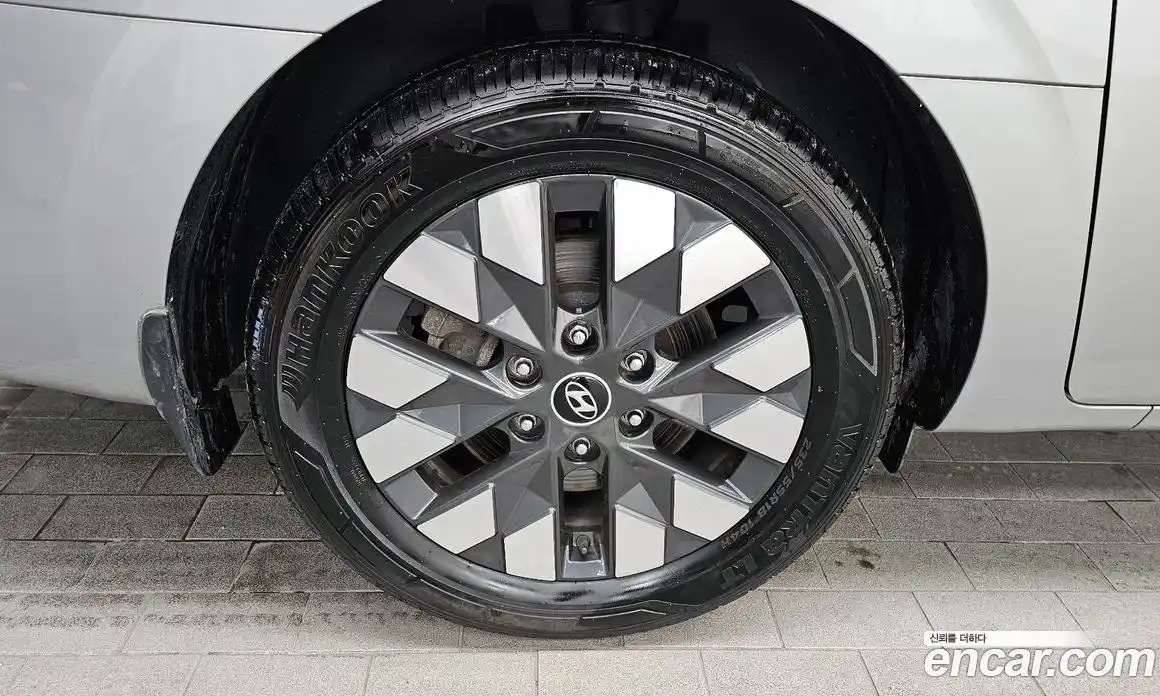 Hyundai Staria 2023 2.2 Автомат в Москве № 47731, фото 5