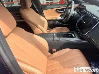 Mercedes-Benz E-Class 2025 2.0 Автомат в Москве № 493639, миниатюра 4