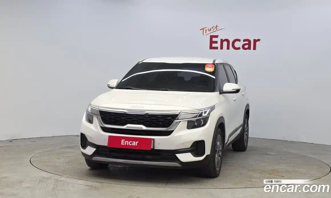 Kia Seltos 2023 1.6 Автомат в Москве № 50419, фото 3