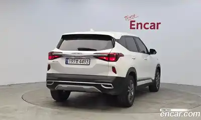 Kia Seltos 2023 1.6 Автомат в Москве № 50419, миниатюра 4