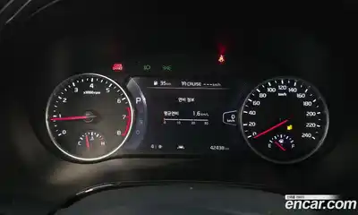 Kia Seltos 2023 1.6 Автомат в Москве № 50419, миниатюра 8