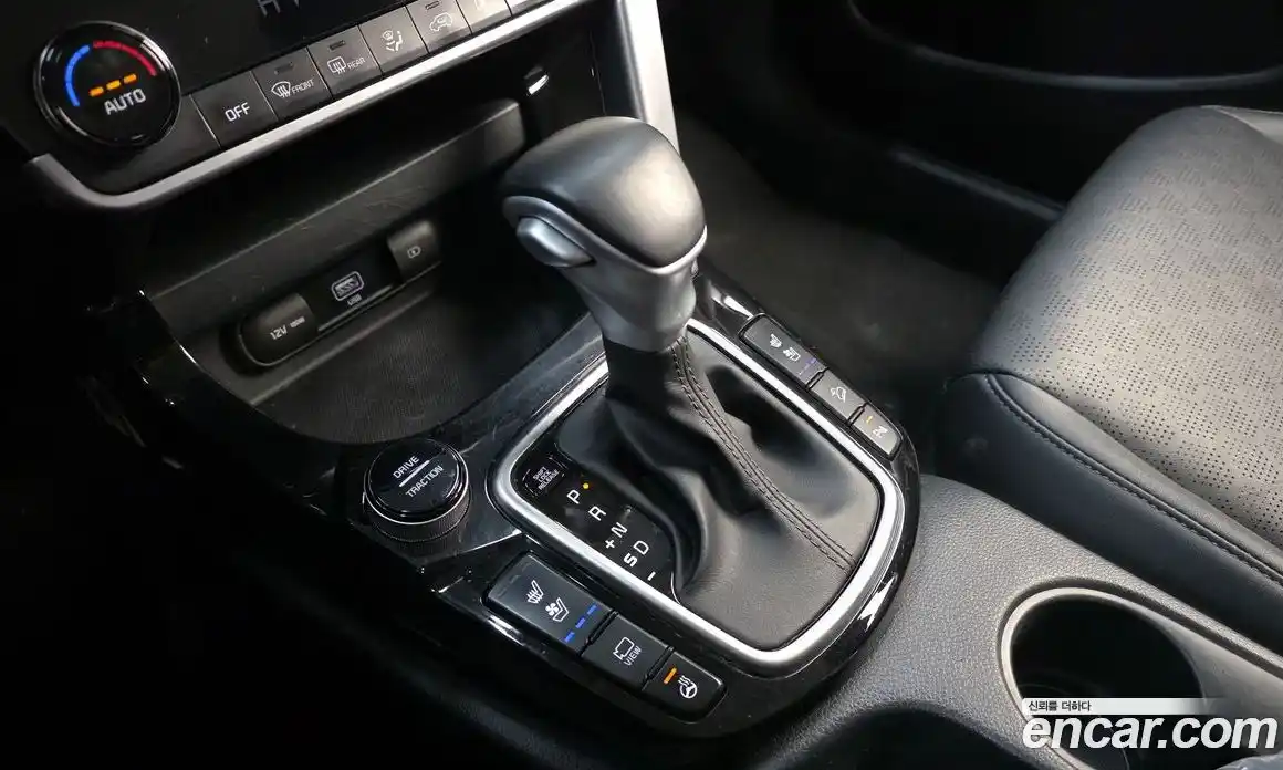 Kia Seltos 2023 1.6 Автомат в Москве № 50419, фото 9