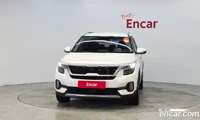 Kia Seltos 2023 1.6 Автомат в Москве № 50530, миниатюра 3