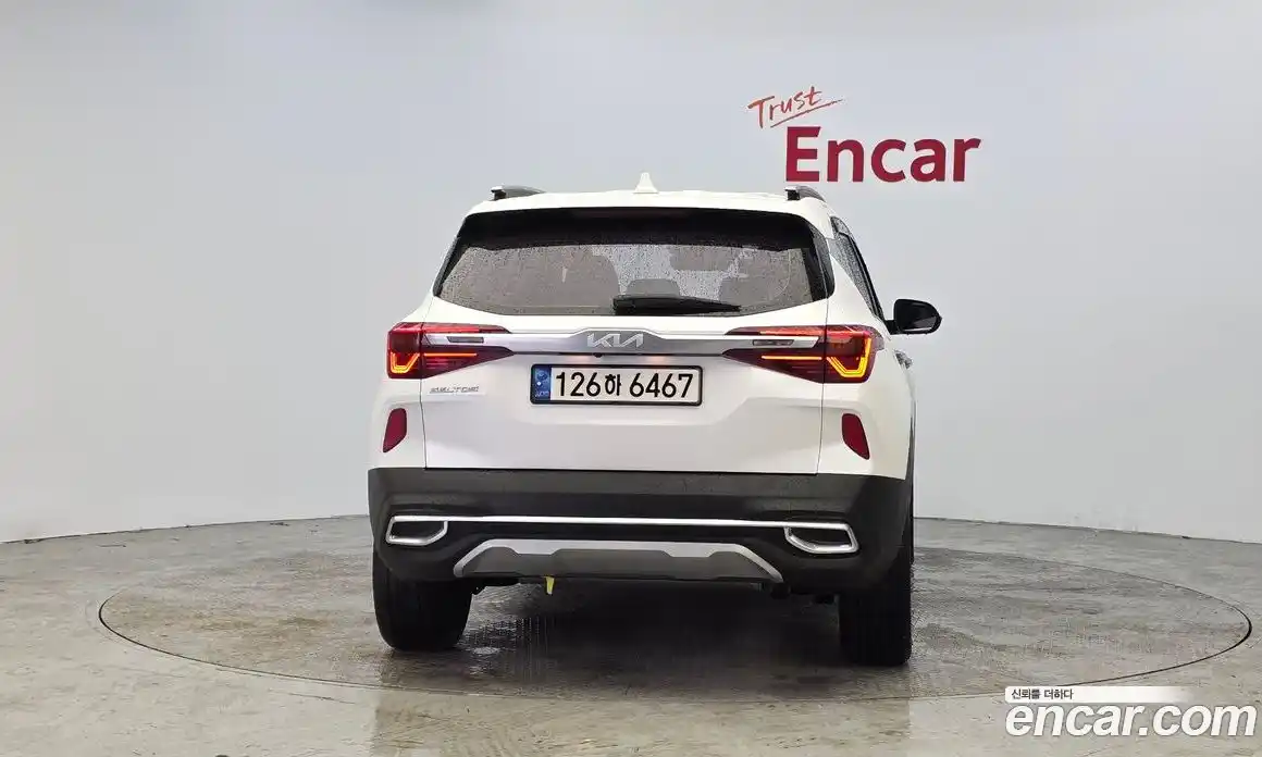 Kia Seltos 2023 1.6 Автомат в Москве № 50530, фото 4