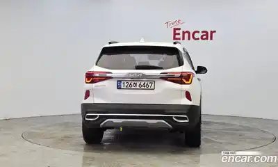 Kia Seltos 2023 1.6 Автомат в Москве № 50530, миниатюра 4