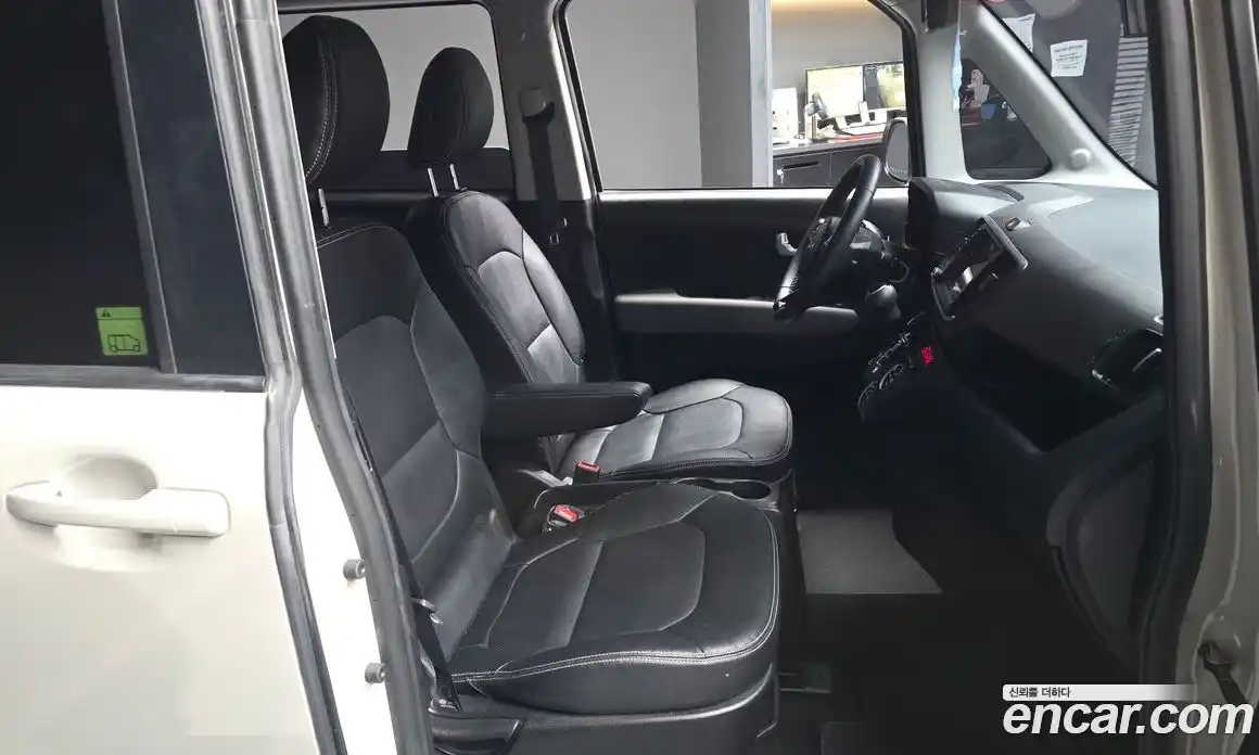 Kia Ray 2023 1.0 Автомат в Москве № 523051, фото 11