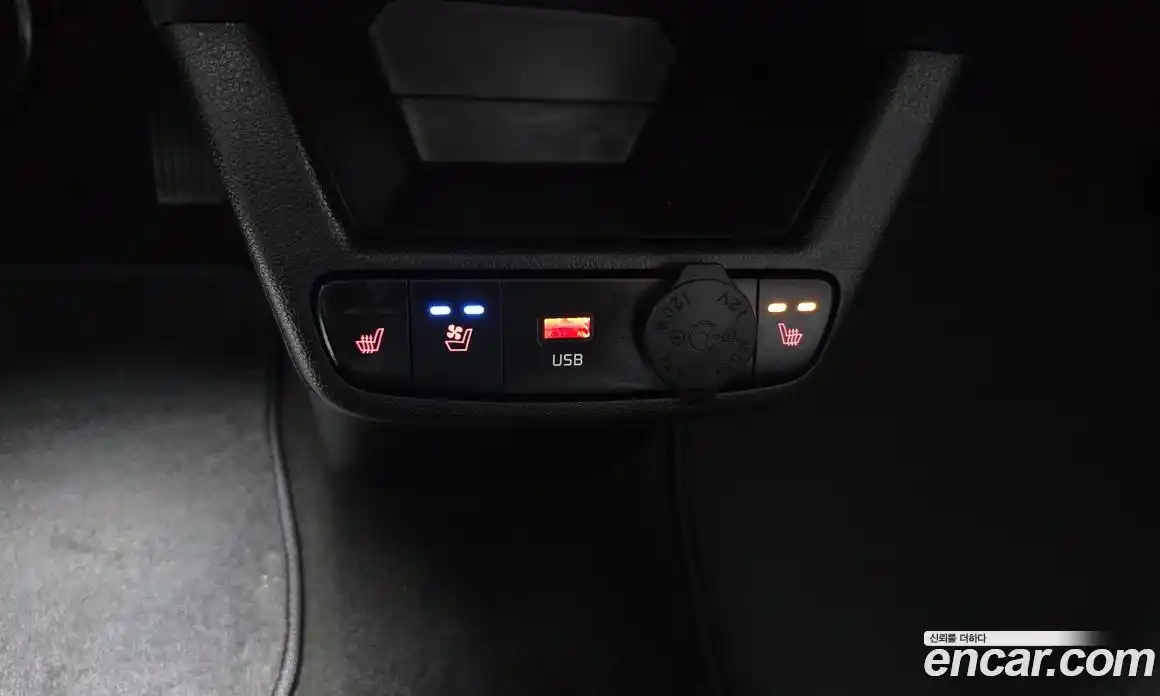 Kia Ray 2023 1.0 Автомат в Москве № 523051, фото 16