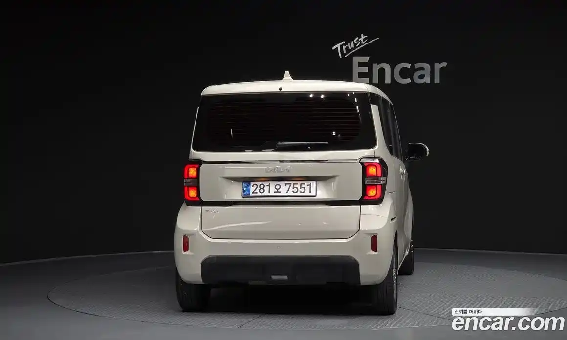 Kia Ray 2023 1.0 Автомат в Москве № 523051, фото 4