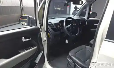 Kia Ray 2023 1.0 Автомат в Москве № 523051, миниатюра 10