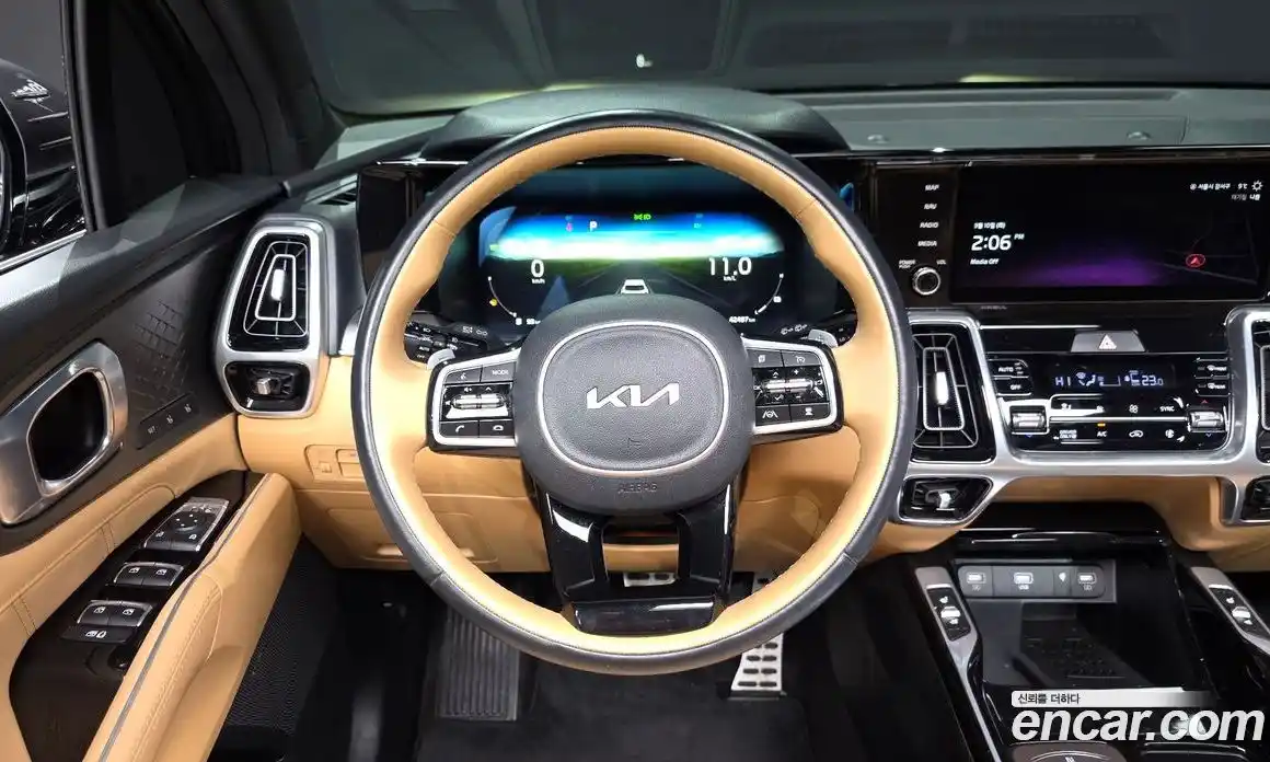 Kia Sorento 2023 1.6 Автомат в Москве № 523068, фото 13