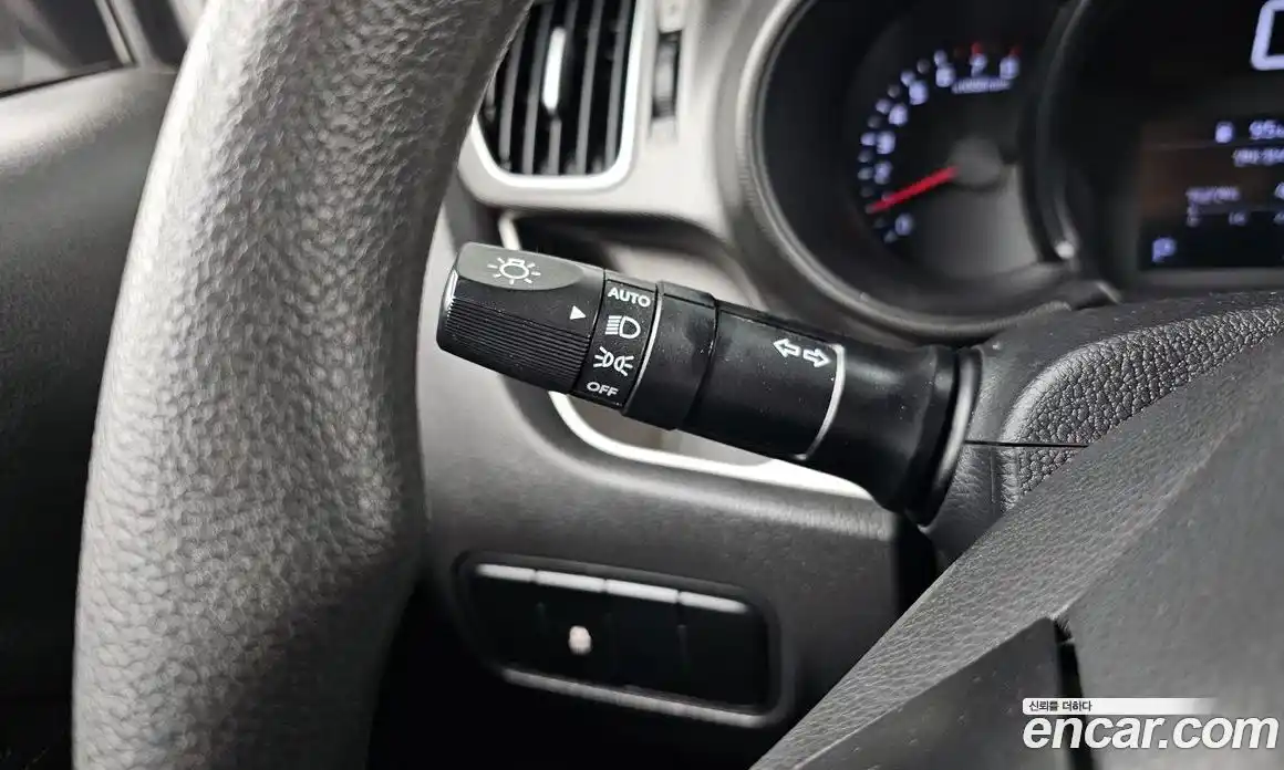 Kia Ray 2022 1.0 Автомат в Москве № 523087, фото 18