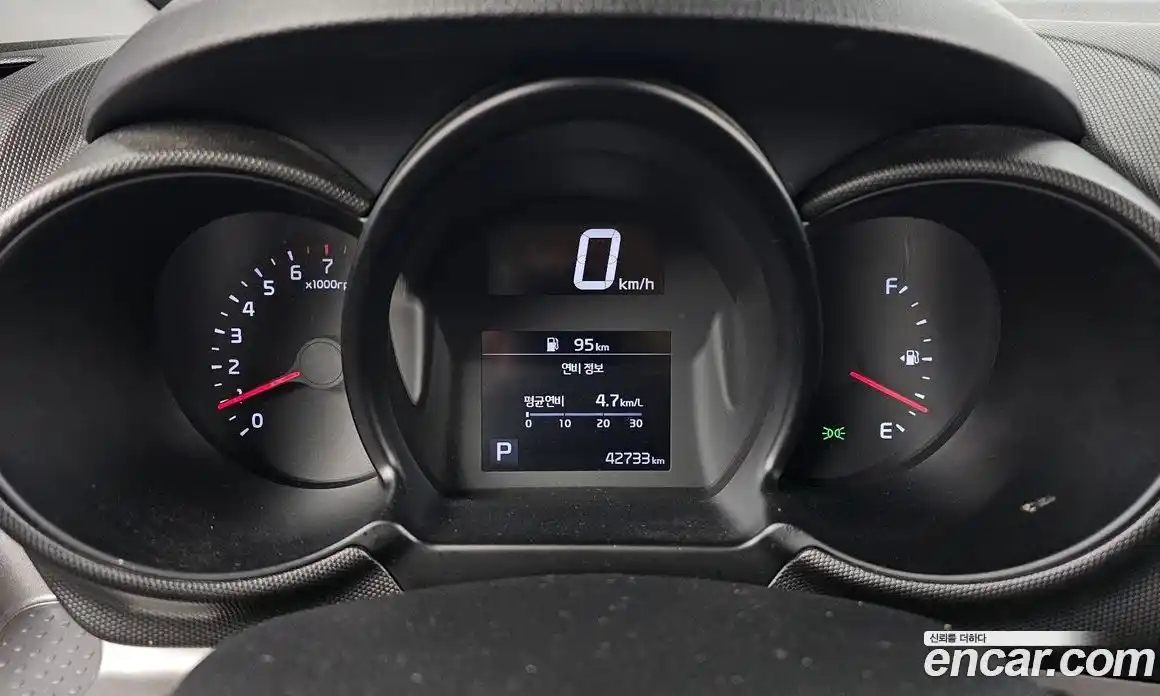 Kia Ray 2022 1.0 Автомат в Москве № 523087, фото 8