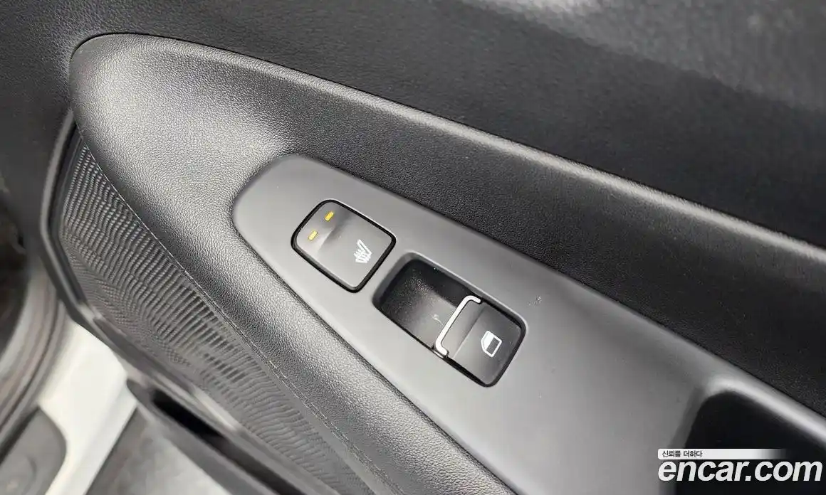 Hyundai Santa Fe 2023 1.6 Автомат в Москве № 531462, фото 19