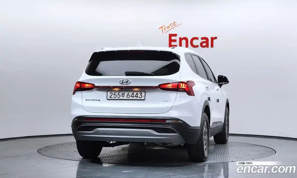 Hyundai Santa Fe 2023 1.6 Автомат в Москве № 531462, фото 4