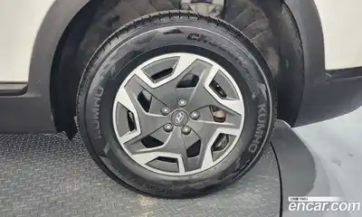 Hyundai Santa Fe 2023 1.6 Автомат в Москве № 531462, миниатюра 5