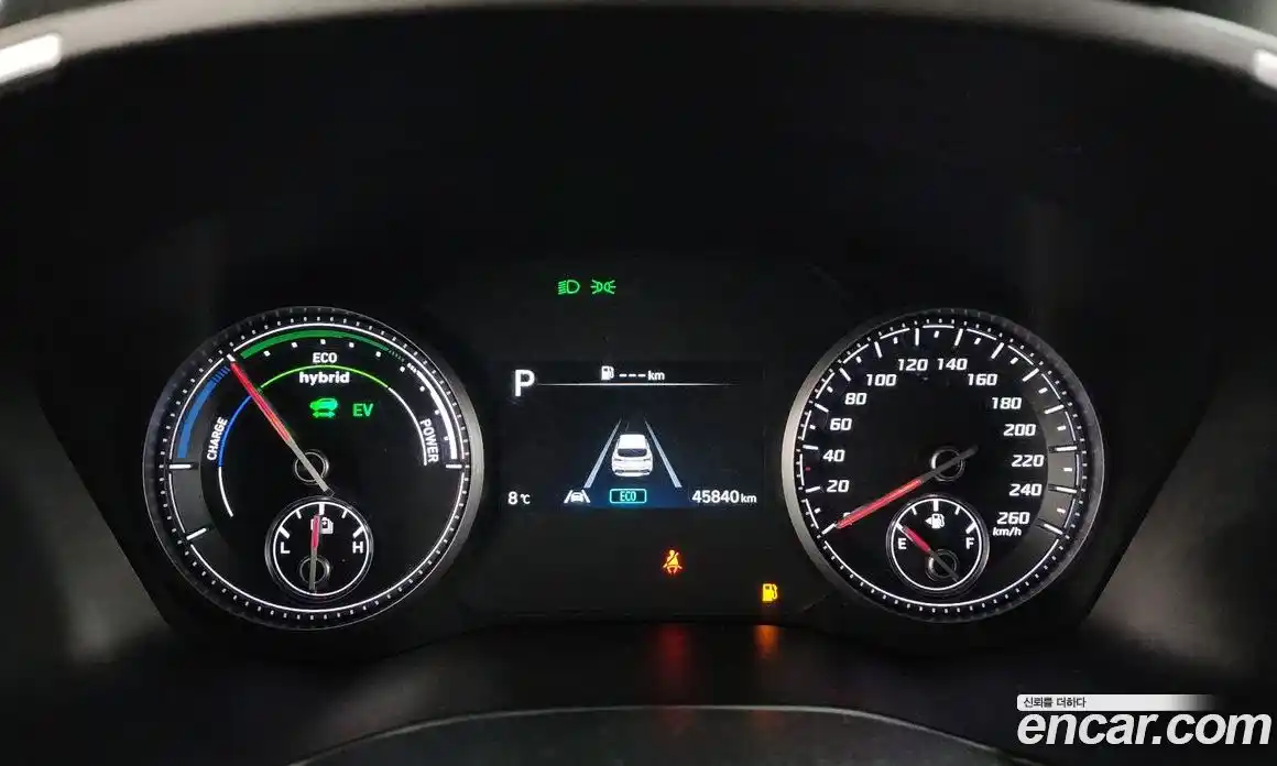 Hyundai Santa Fe 2023 1.6 Автомат в Москве № 531462, фото 8