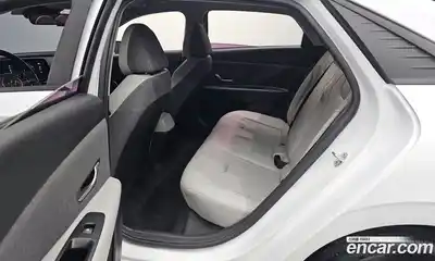 Hyundai Avante 2021 1.6 Автомат в Москве № 531510, миниатюра 11