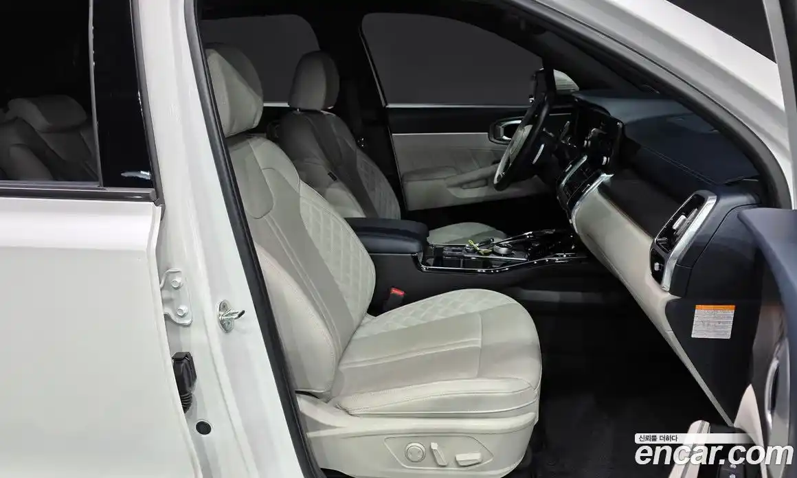 Kia Sorento 2023 1.6 Автомат в Москве № 535780, фото 10