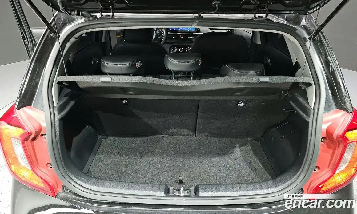 Kia Morning 2018 1.0 Автомат в Москве № 54051, фото 20