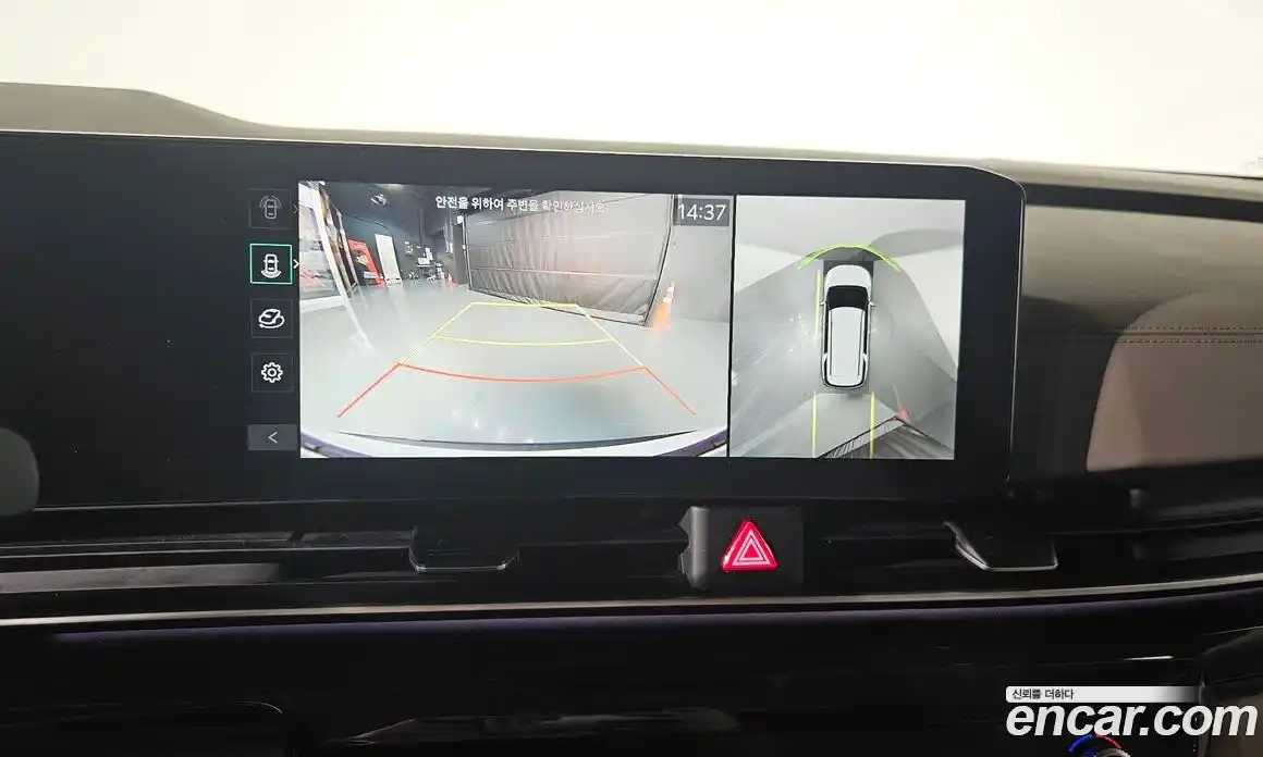 Kia Canival 2024 3.5 Автомат в Москве № 55766, фото 14