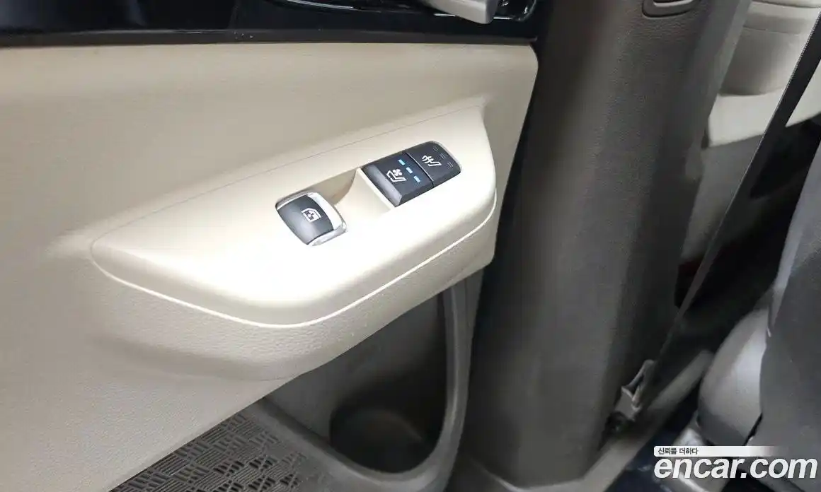 Kia Canival 2024 3.5 Автомат в Москве № 55766, фото 17