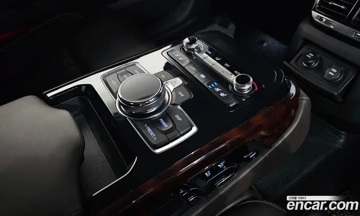 Genesis EQ900 2016 3.8 Автомат в Москве № 56332, фото 18