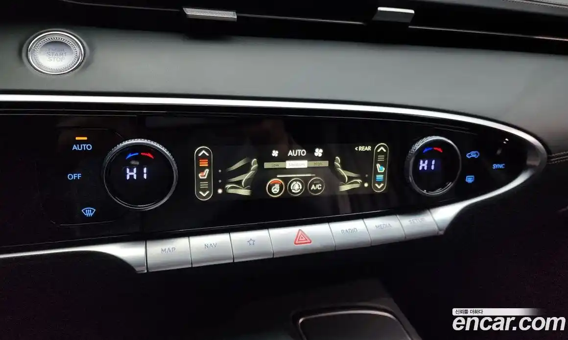 Genesis GV70 2021 2.5 Автомат в Москве № 58816, фото 17