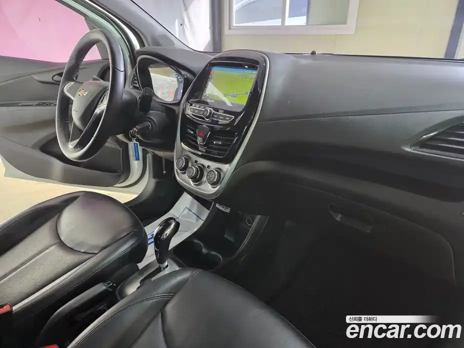 Chevrolet Spark 2017 1.0 Автомат в Москве № 641598, фото 12