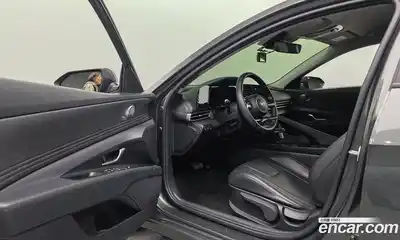 Hyundai Avante 2022 1.6 Автомат в Москве № 642501, миниатюра 11