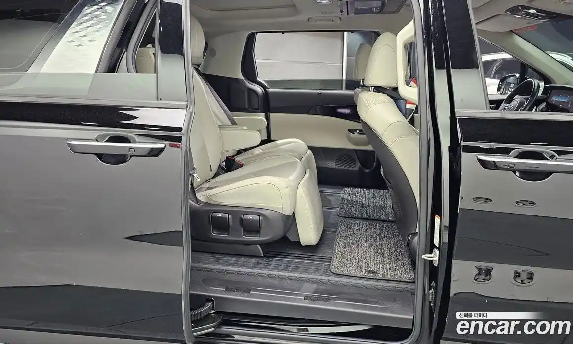 Kia Canival 2021 3.5 Автомат в Москве № 643946, фото 11