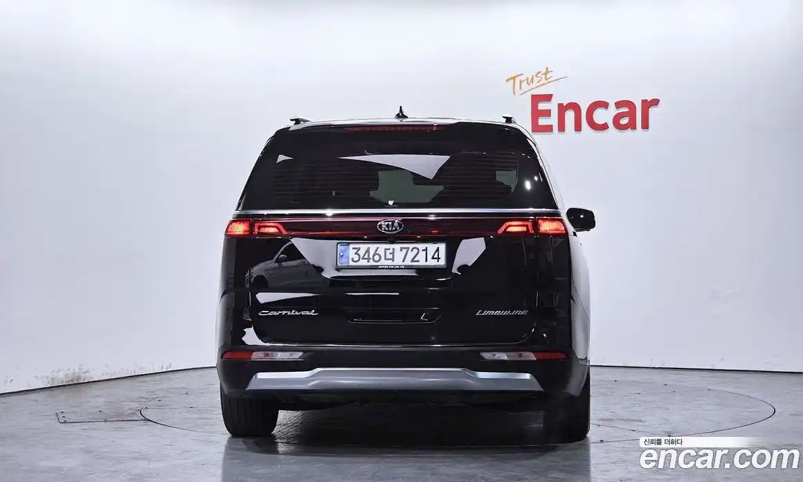 Kia Canival 2021 3.5 Автомат в Москве № 643946, фото 3