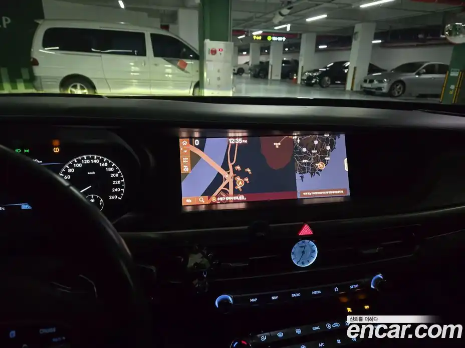 Genesis G90 2020 5.0 Автомат в Москве № 644377, фото 15