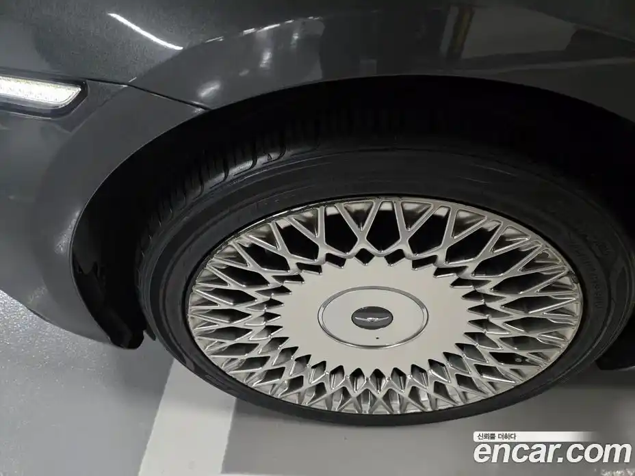 Genesis G90 2020 5.0 Автомат в Москве № 644377, фото 18