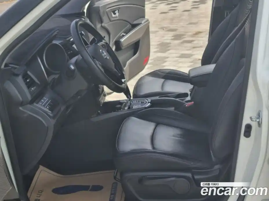 SsangYong TIBOLI 2016 1.6 Автомат в Москве № 645773, фото 17