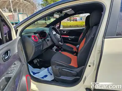 Renault QM3 2017 1.5 Автомат в Москве № 647335, миниатюра 11