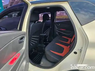 Renault QM3 2017 1.5 Автомат в Москве № 647335, миниатюра 12