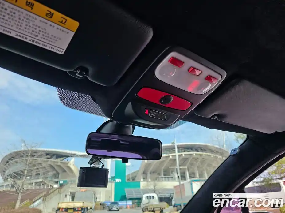 Renault QM3 2017 1.5 Автомат в Москве № 647335, фото 17