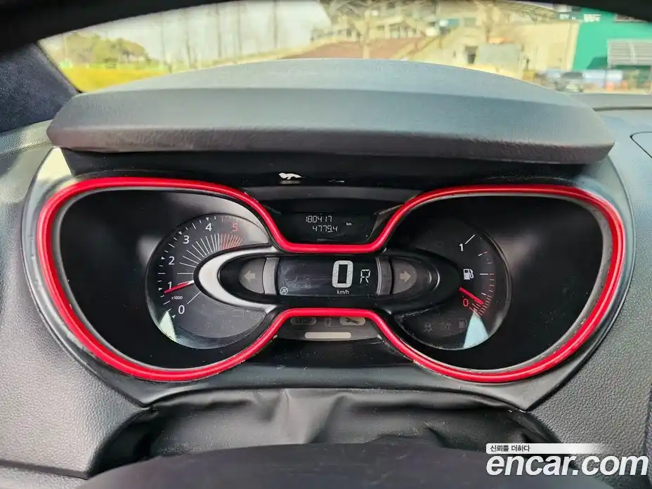 Renault QM3 2017 1.5 Автомат в Москве № 647335, фото 6