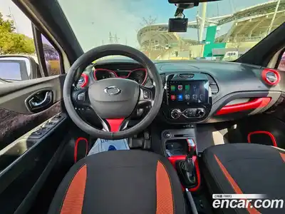 Renault QM3 2017 1.5 Автомат в Москве № 647335, миниатюра 9