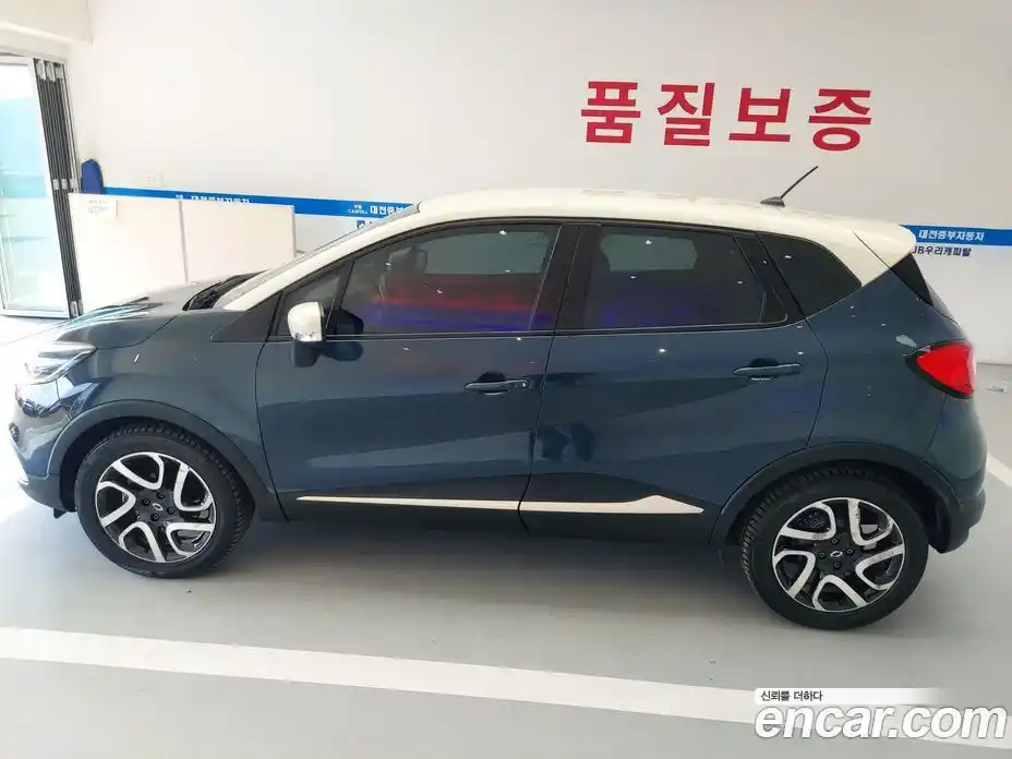 Renault QM3 2015 1.5 Автомат в Москве № 647356, фото 8