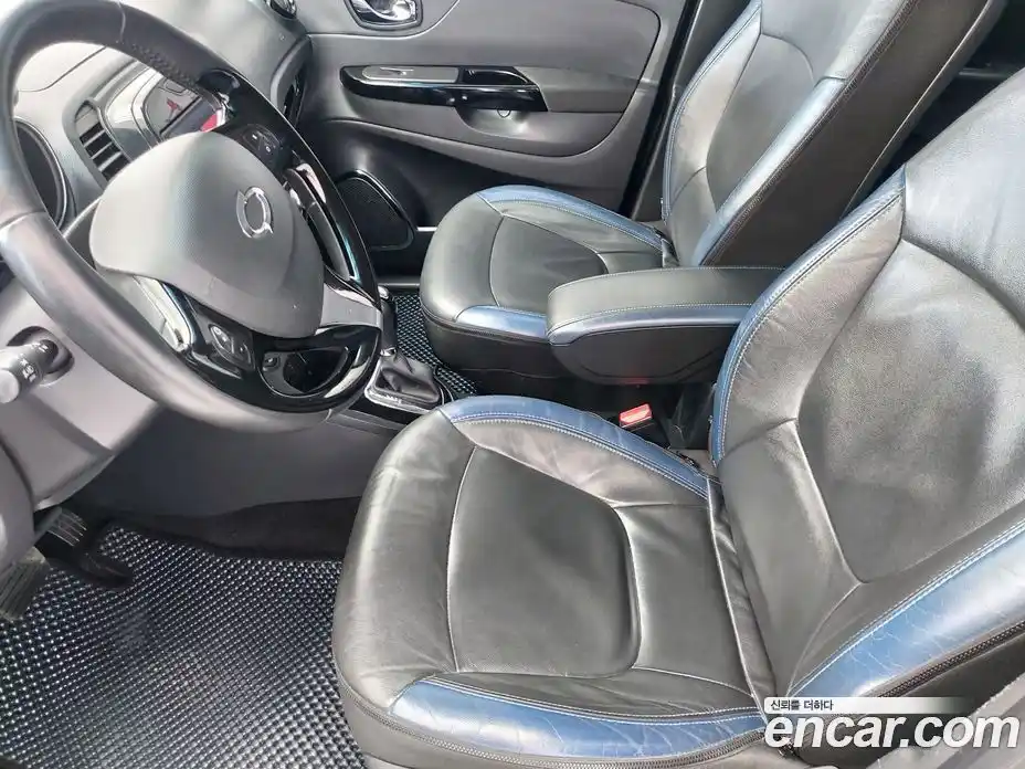 Renault QM3 2015 1.5 Автомат в Москве № 647356, фото 10