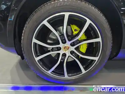 Porsche Cayenne 2023 3.0 Автомат в Москве № 651348, миниатюра 5