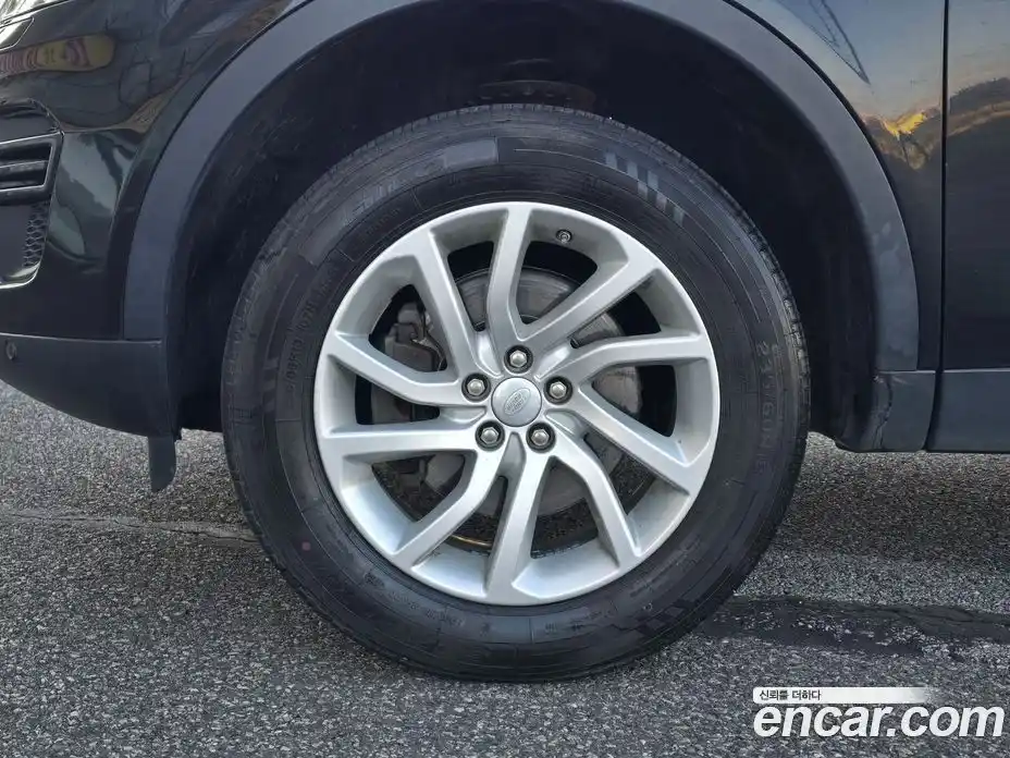 Land Rover Discovery Sport 2018 2.0 Автомат в Москве № 651959, фото 20