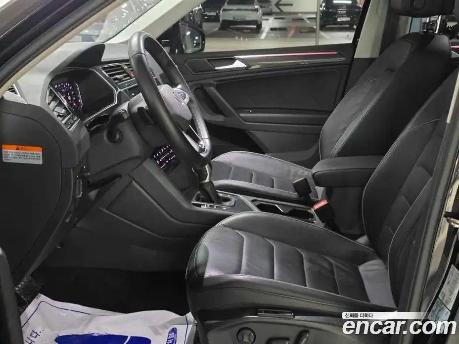Volkswagen Tiguan 2021 2.0 Автомат в Москве № 652557, фото 15