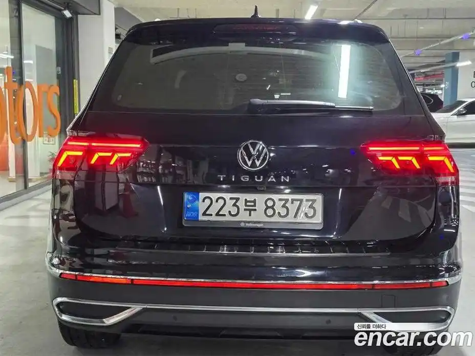 Volkswagen Tiguan 2021 2.0 Автомат в Москве № 652557, фото 4