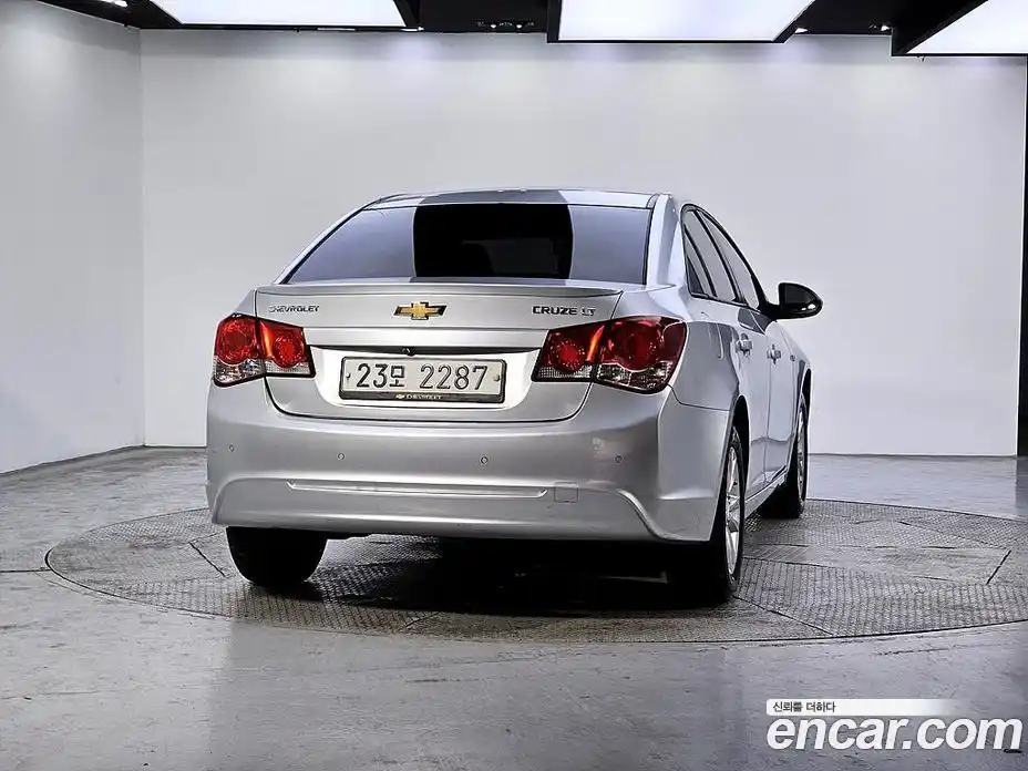 Chevrolet Cruze 2013 1.8 Автомат в Москве № 669688, фото 3