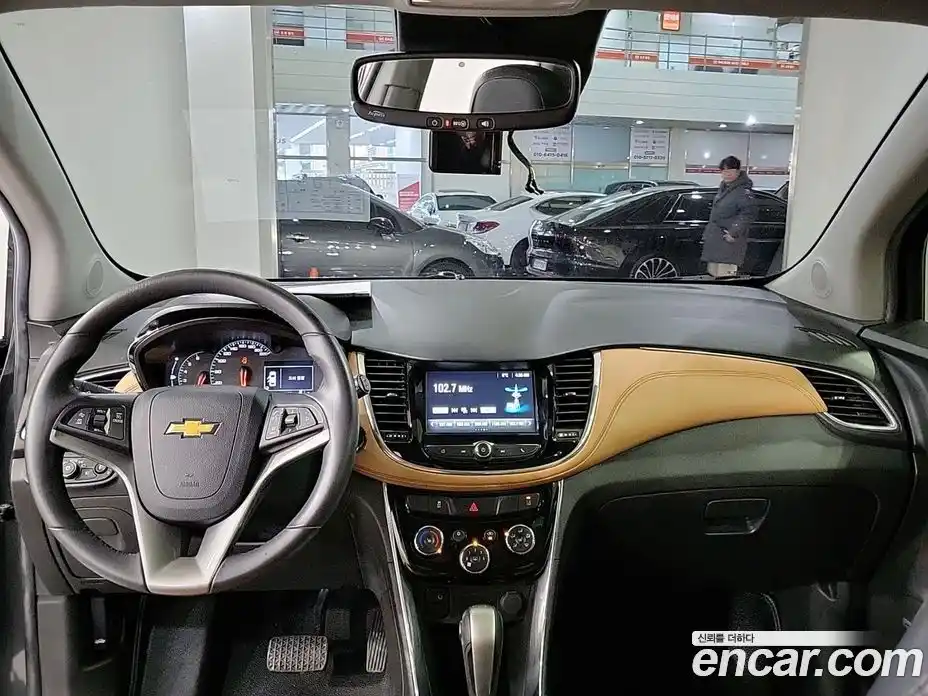 Chevrolet Trax 2017 1.6 Автомат в Москве № 669837, фото 14