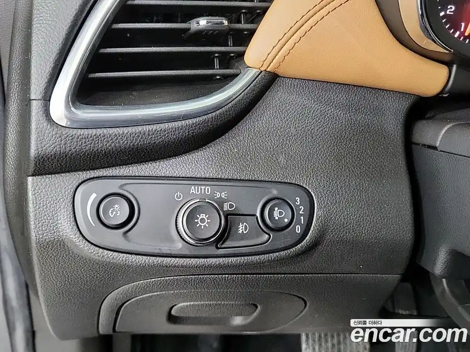 Chevrolet Trax 2017 1.6 Автомат в Москве № 669837, фото 16