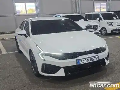 Kia K5, 2025
