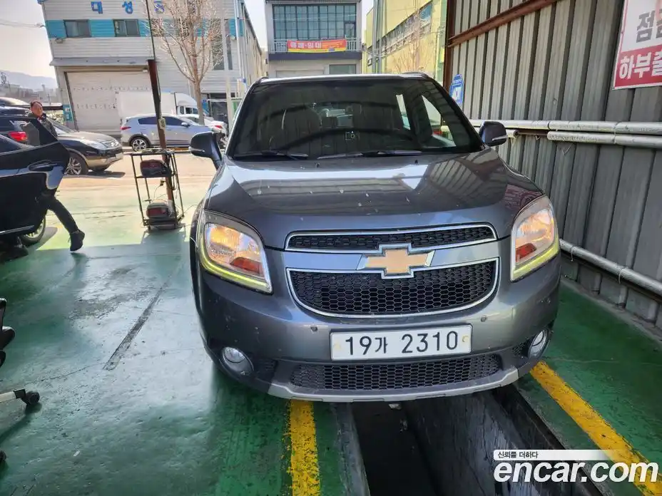 Chevrolet Orlando 2015 2.0 Автомат в Москве № 670172, фото 3